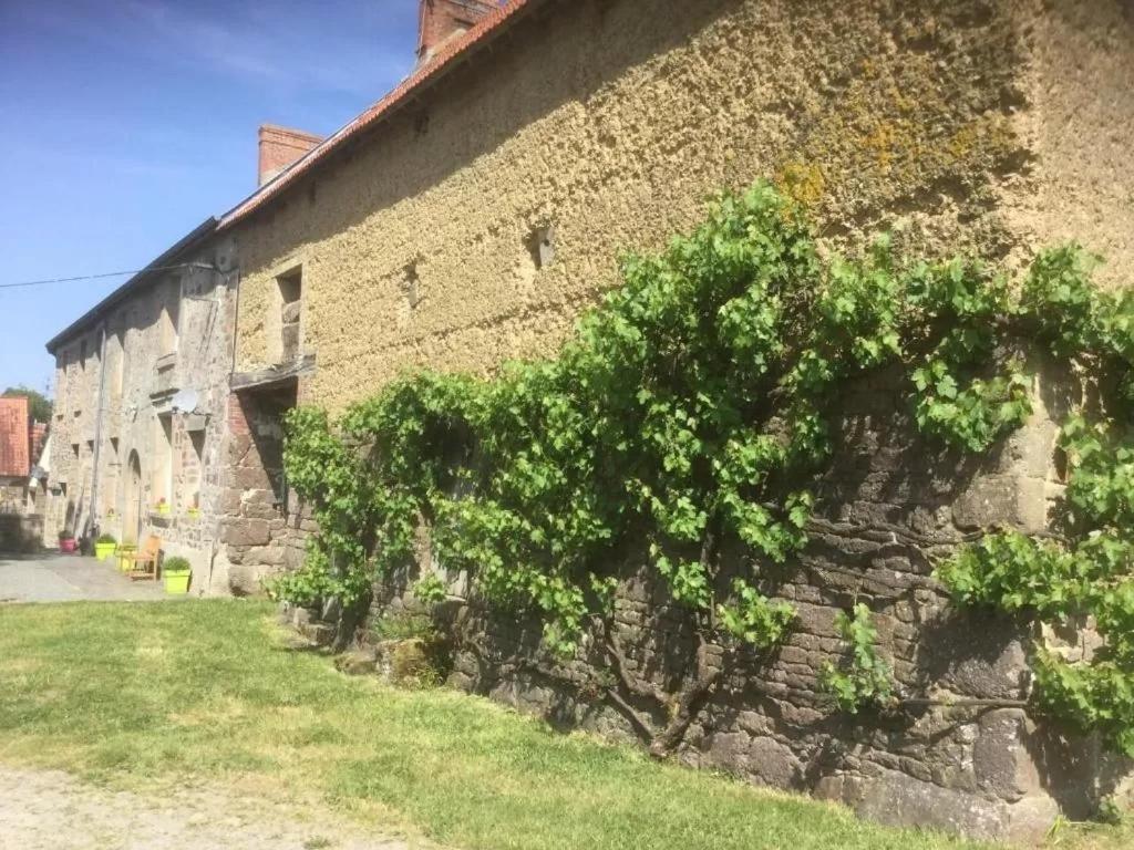La Petellerie, Maison De Campagne Avec Piscine Pour Un Sejour Detente Moyon Екстериор снимка