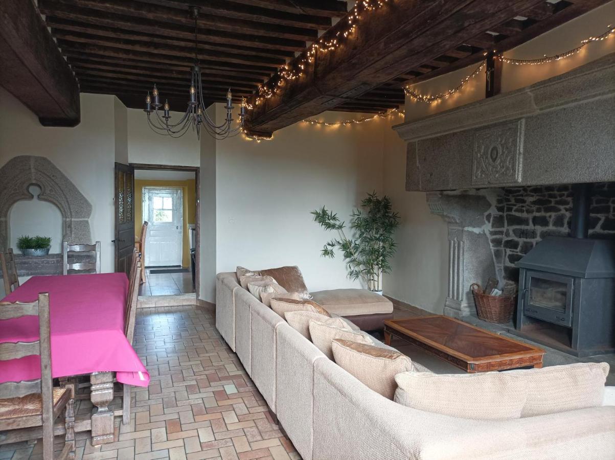 La Petellerie, Maison De Campagne Avec Piscine Pour Un Sejour Detente Moyon Екстериор снимка